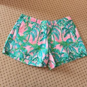 EUC Lilly Pulitzer Ocean View Shorts Suite Views